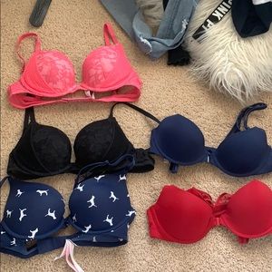 bras from pink
